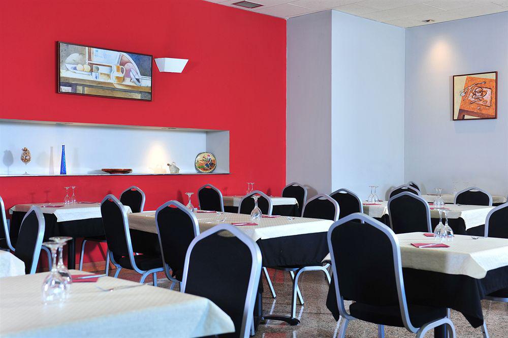 As Bellaterra Hotel Cerdanyola del Valles Restoran foto